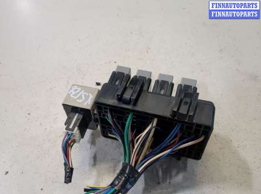 купить Блок предохранителей на Subaru Legacy (B13) 2003-2009