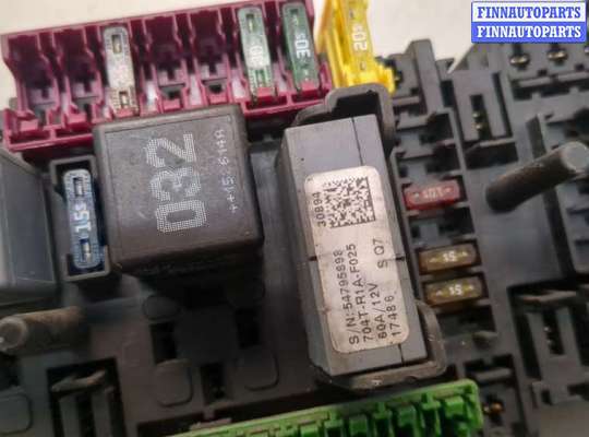 купить Блок предохранителей на Mercedes Vito W447 2014-2023