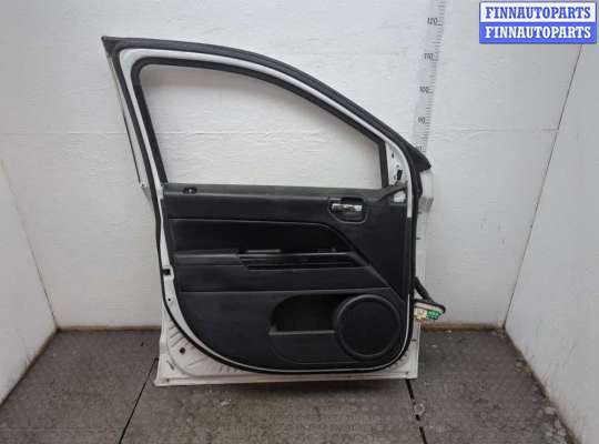 купить Стекло боковой двери на Jeep Compass 2011-2016