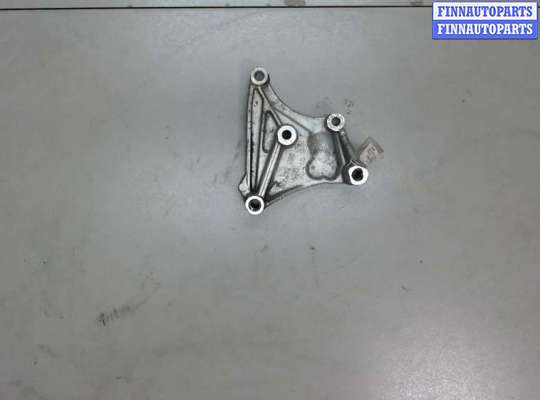 купить Кронштейн компрессора кондиционера на Renault Laguna 2 2001-2007