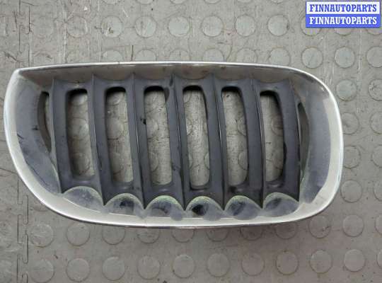 Решетка радиатора BM3668410 на BMW X3 E83 2003-2010
