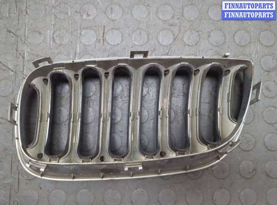 купить Решетка радиатора на BMW X3 E83 2003-2010