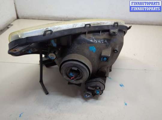 купить Фара (передняя) на Toyota RAV 4 2000-2005