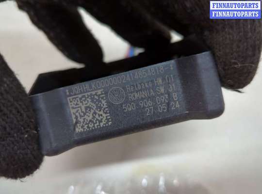 купить Блок управления топливным насосом на Volkswagen Jetta 7 2018-2024