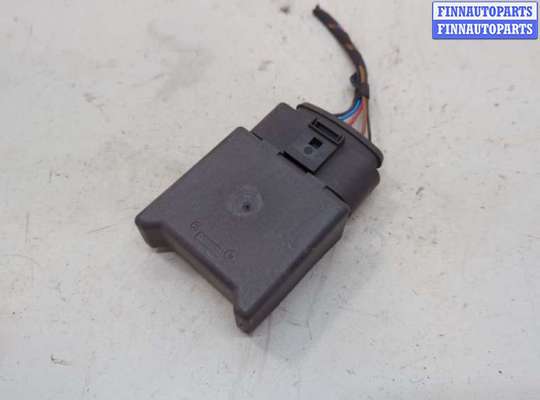 купить Блок управления топливным насосом на Volkswagen Jetta 7 2018-2024