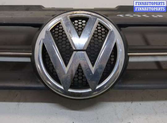 купить Решетка радиатора на Volkswagen Polo 2009-2014
