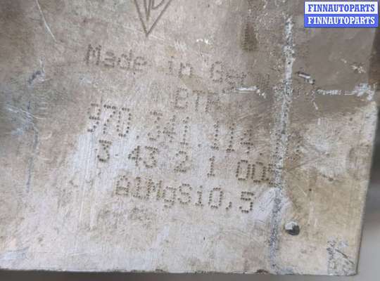 купить Кронштейн балки подвески на Porsche Panamera 2009-2016