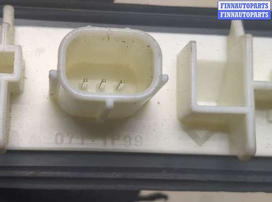 купить Кнопка открывания багажника с крышки на Toyota RAV 4 2018-2025