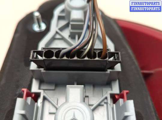 купить Фонарь (задний) на Mercedes C W203 2000-2008