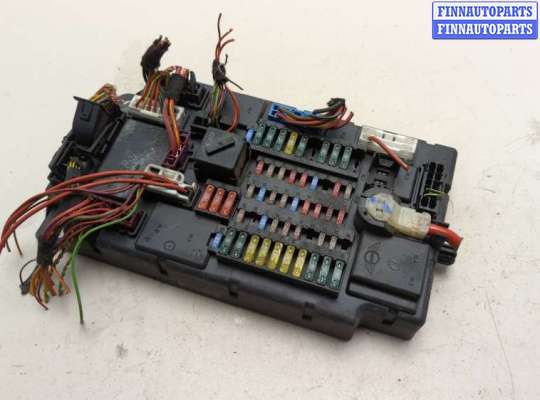 Купить Блок предохранителей на Mini Countryman (R60) 2010-2016 Блок предохранителей MN46226 на Mini Countryman (R60) 2010-2016