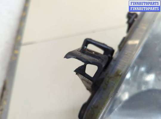 купить Фара (передняя) на Toyota Yaris 2005-2011