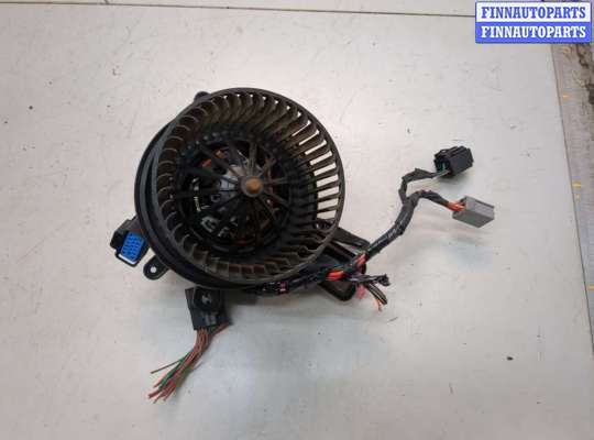 купить Двигатель отопителя (моторчик печки) на Cadillac Escalade 3 2006-2014