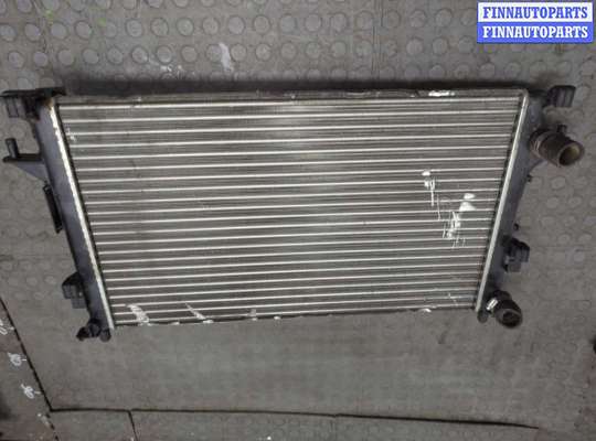Радиатор охлаждения двигателя RN1584649 на Renault Laguna 2 2001-2007
