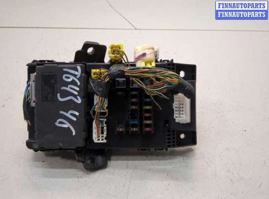 Блок предохранителей TT974420 на Toyota Avensis 1 1997-2003