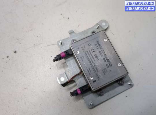 Купить Усилитель антенны на Mercedes S W221 2005-2013 Усилитель антенны MB1728464 на Mercedes S W221 2005-2013