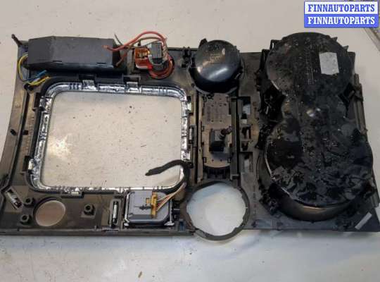 купить Рамка под кулису на Volkswagen Touareg 2002-2007