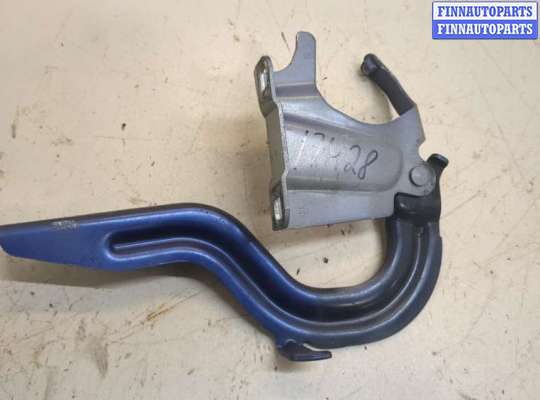 купить Петля капота на Nissan Rogue 2013-2020