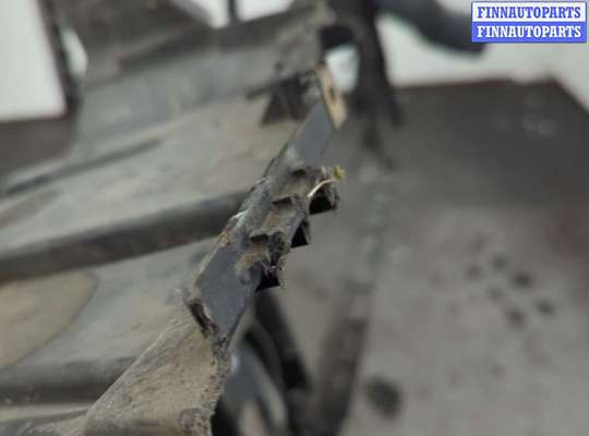 купить Рамка передняя (телевизор) на Volkswagen Touareg 2002-2007