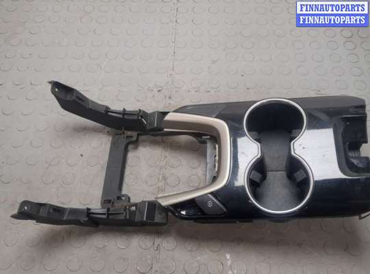 Консоль салона на Ford Mondeo V