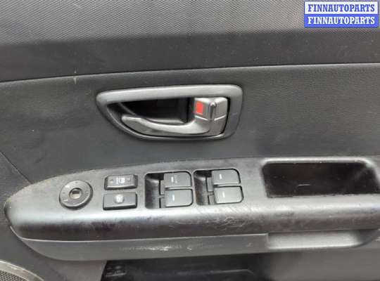 Стекло боковое двери на Kia Soul