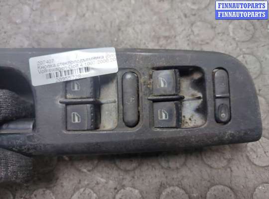 Блок управления стеклоподъёмниками на Volkswagen Golf IV (1J)