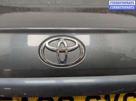 Стекло заднее на Toyota Avensis II (T250)