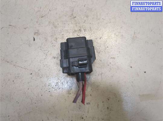 Блок реле RN1434371 на Renault Scenic 2009-2012