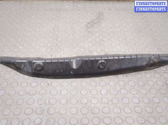 Накладка наружная на Mercedes-Benz ML (W164)