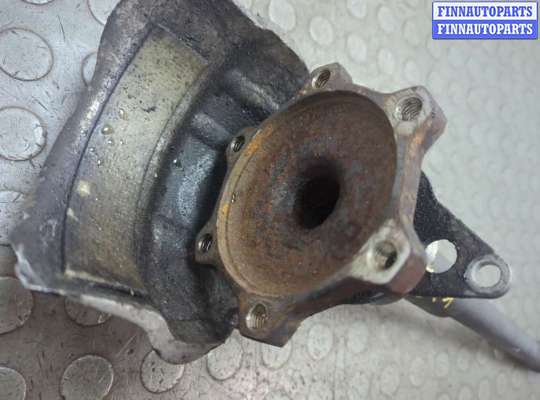 Приводной вал (Полуось в сборе) на Audi A8 (D4, 4H)