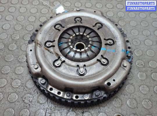 Маховик OP2376406 на Opel Vivaro 2001-2014