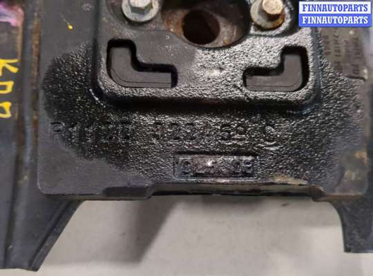 купить Подушка крепления КПП на Volvo S40 2004-