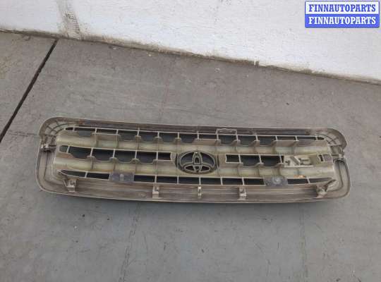 купить Решетка радиатора на Toyota Sequoia 2000-2008