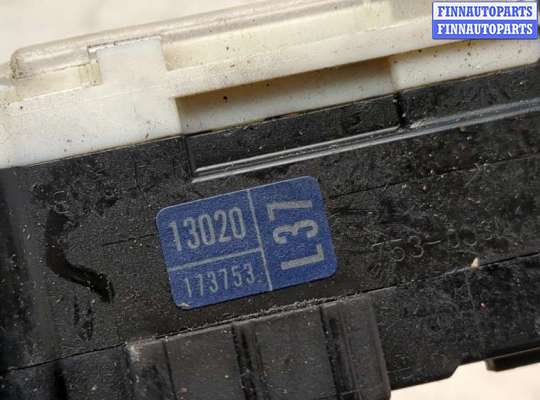 Подрулевой переключатель на Toyota Corolla Spacio NZE121