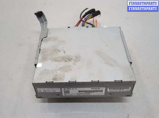 купить Блок управления радиоприемником на Volkswagen Touareg 2010-2014