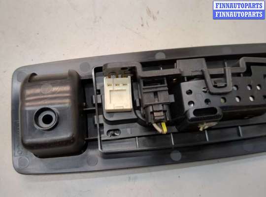 купить Фонарь салона (плафон) на Ford Explorer 2010-2015