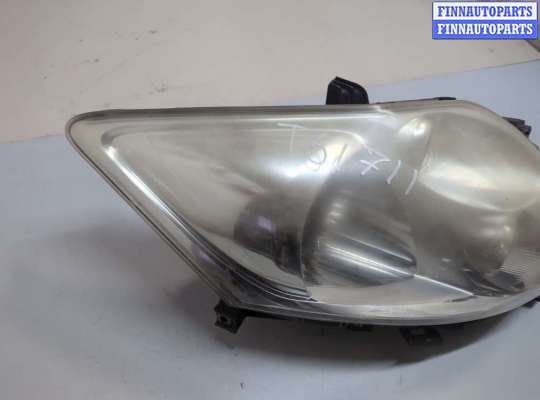купить Фара (передняя) на Toyota Auris E15 2006-2012