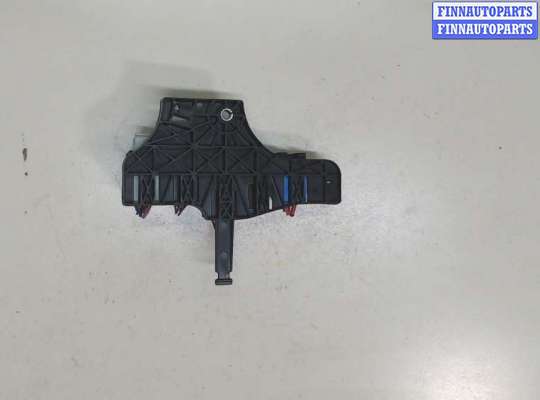 купить Блок реле на Opel Zafira B 2005-2012