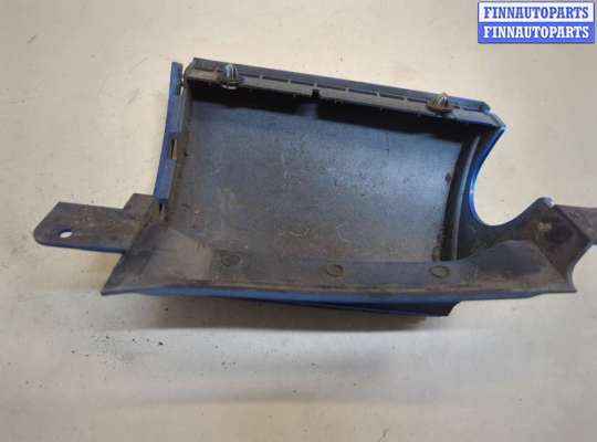 Планка под фонарь (ресничка) на Nissan Note (E11)