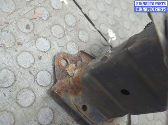 купить Усилитель бампера на Nissan Note E11 2005-2013