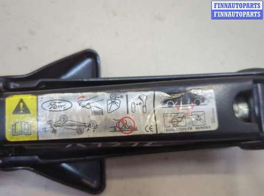 Домкрат на Ford Mondeo IV