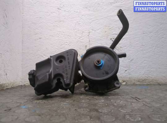 Насос гидроусилителя руля (ГУР) MB1693670 на Mercedes ML W164 2005-2011