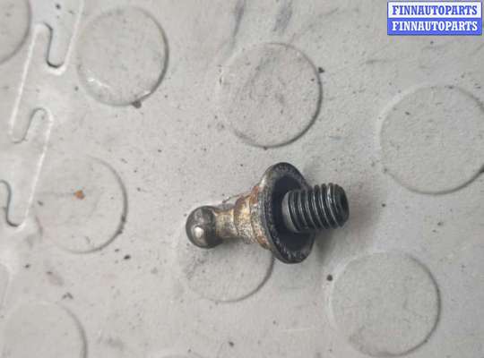 купить Кронштейн (лапа крепления) на Volvo XC60 2008-2017