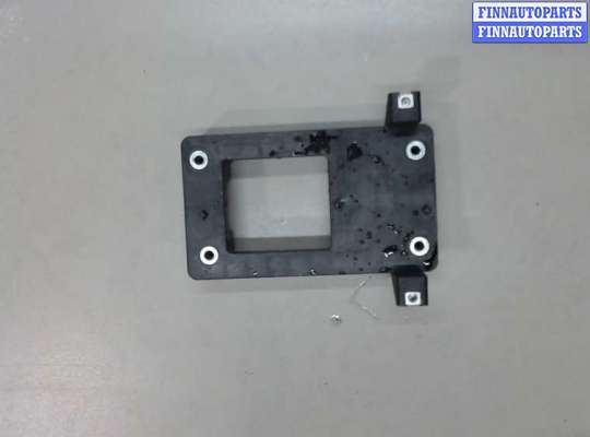 купить Кронштейн салона на Land Rover Freelander 2 2006-2014