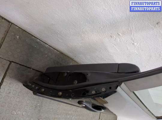 купить Стекло боковой двери на Volkswagen Golf 5 2003-2009