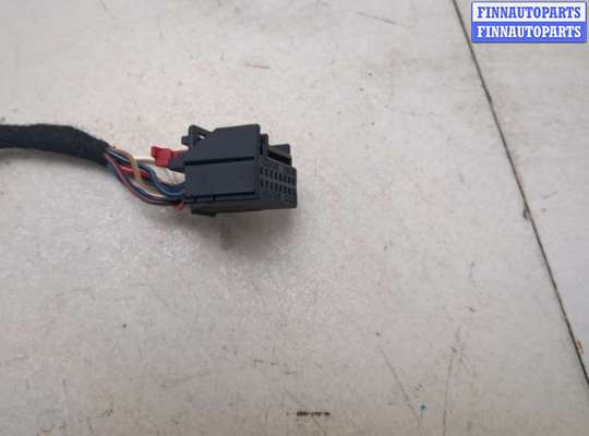 купить Зеркало боковое на Volkswagen Golf 5 2003-2009