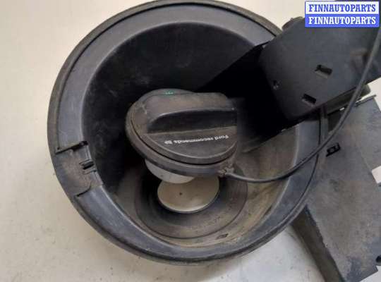 купить Лючок бензобака на Ford C-Max 2002-2010
