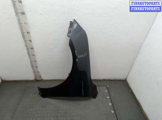 Крыло переднее