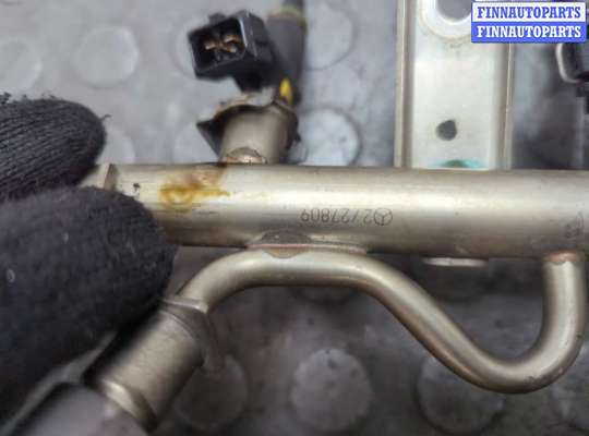 Форсунка топливная на Mercedes-Benz C (W204)