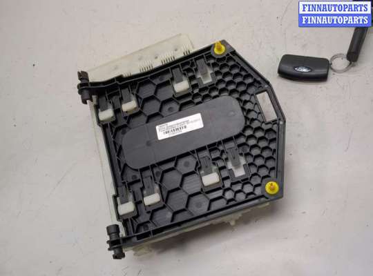 Купить Блок предохранителей на Ford Mondeo 4 2007-2015 Блок предохранителей FO2266238 на Ford Mondeo 4 2007-2015