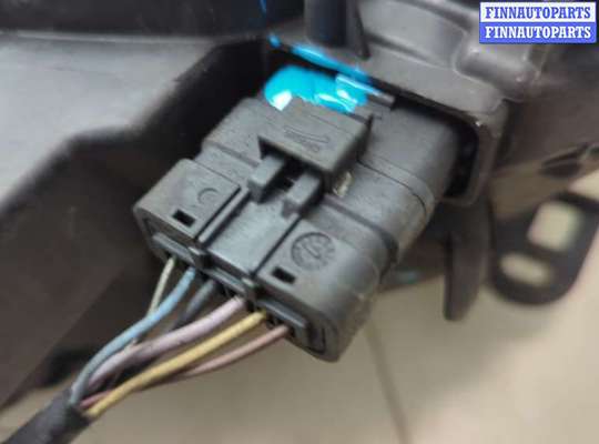 Фара передняя на Renault Megane III